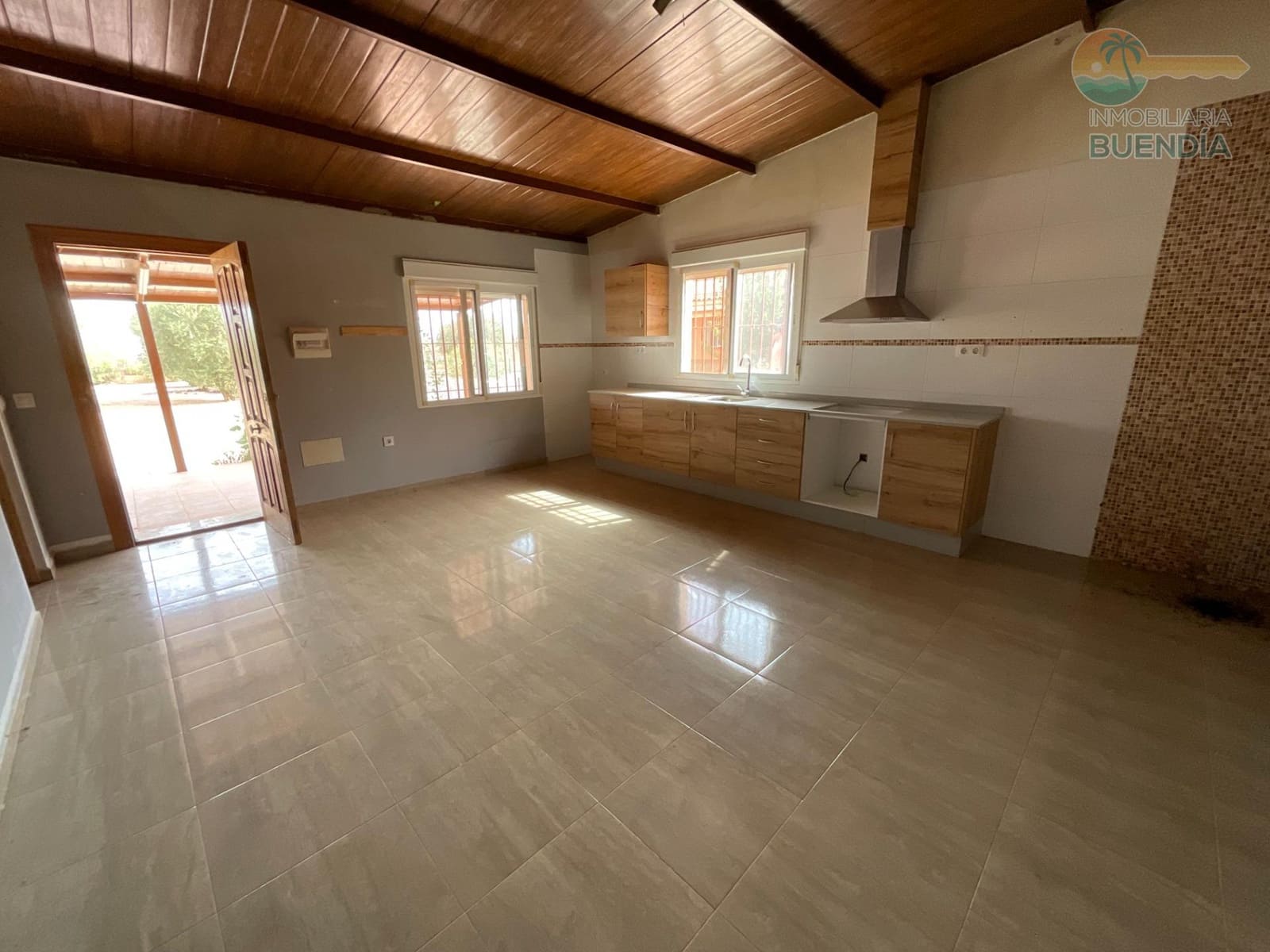 4 soveværelse Finca/Landehus til salg i Fuente Alamo de Murcia med swimmingpool garage - € 250.000 (Ref: 8511797)