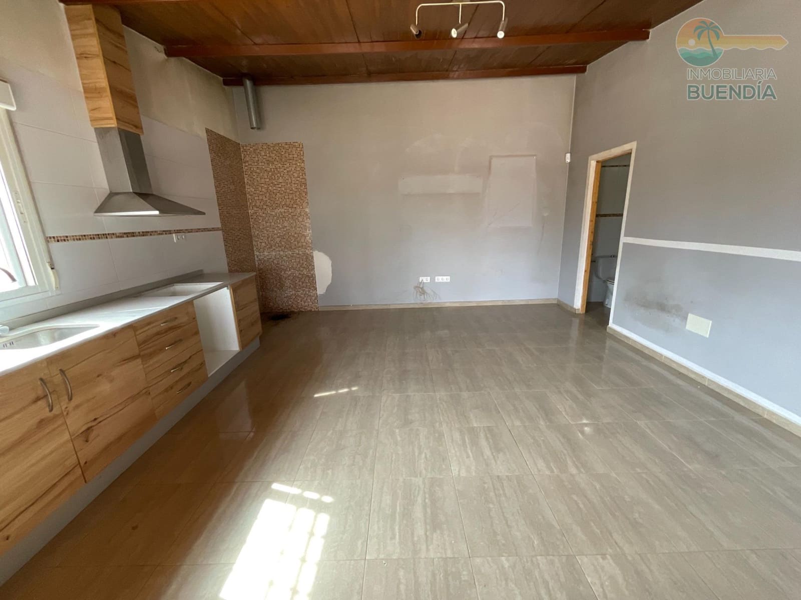 4 soveværelse Finca/Landehus til salg i Fuente Alamo de Murcia med swimmingpool garage - € 250.000 (Ref: 8511797)