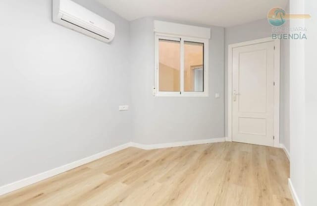 2 Zimmer Apartment zu verkaufen in La Mata, Torrevieja - 175.000 € (Ref: 8645181)