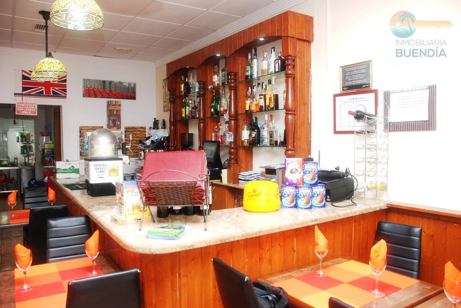 Commerciale in vendita in Puerto de Mazarron - 215.000 € (Rif: 8666539)