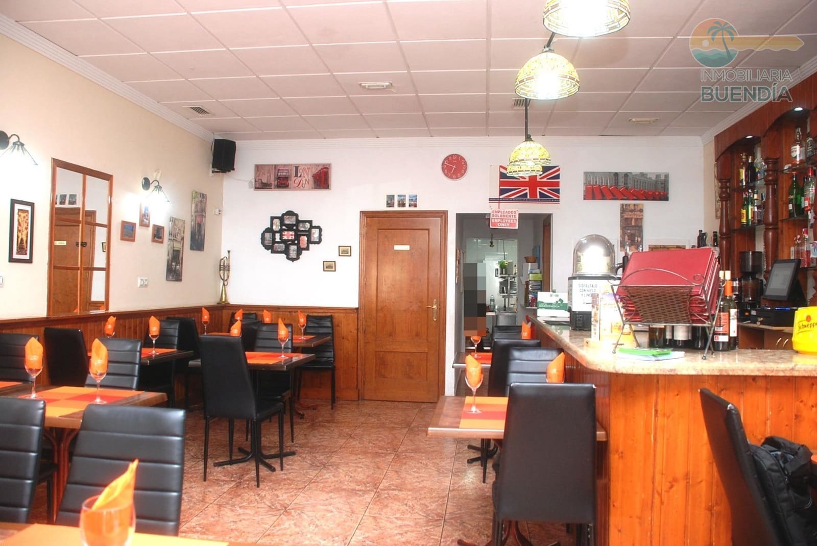 Commerciale in vendita in Puerto de Mazarron - 215.000 € (Rif: 8666539)