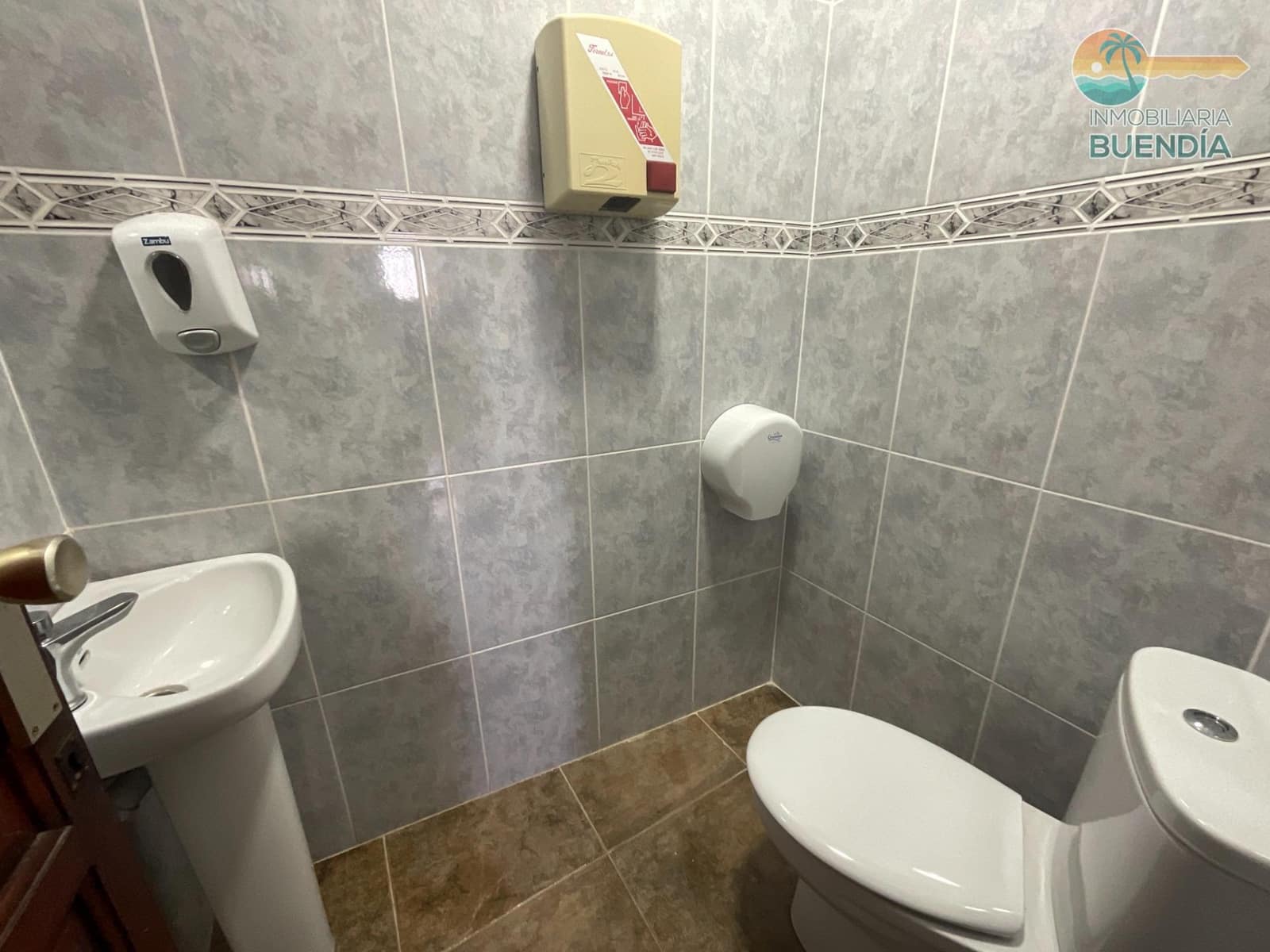 Erhverv til salg i Bolnuevo - € 472.888 (Ref: 8783837)