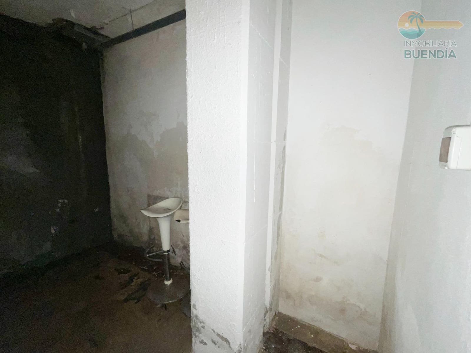 Garage te koop in Puerto de Mazarron - € 8.000 (Ref: 8792650)