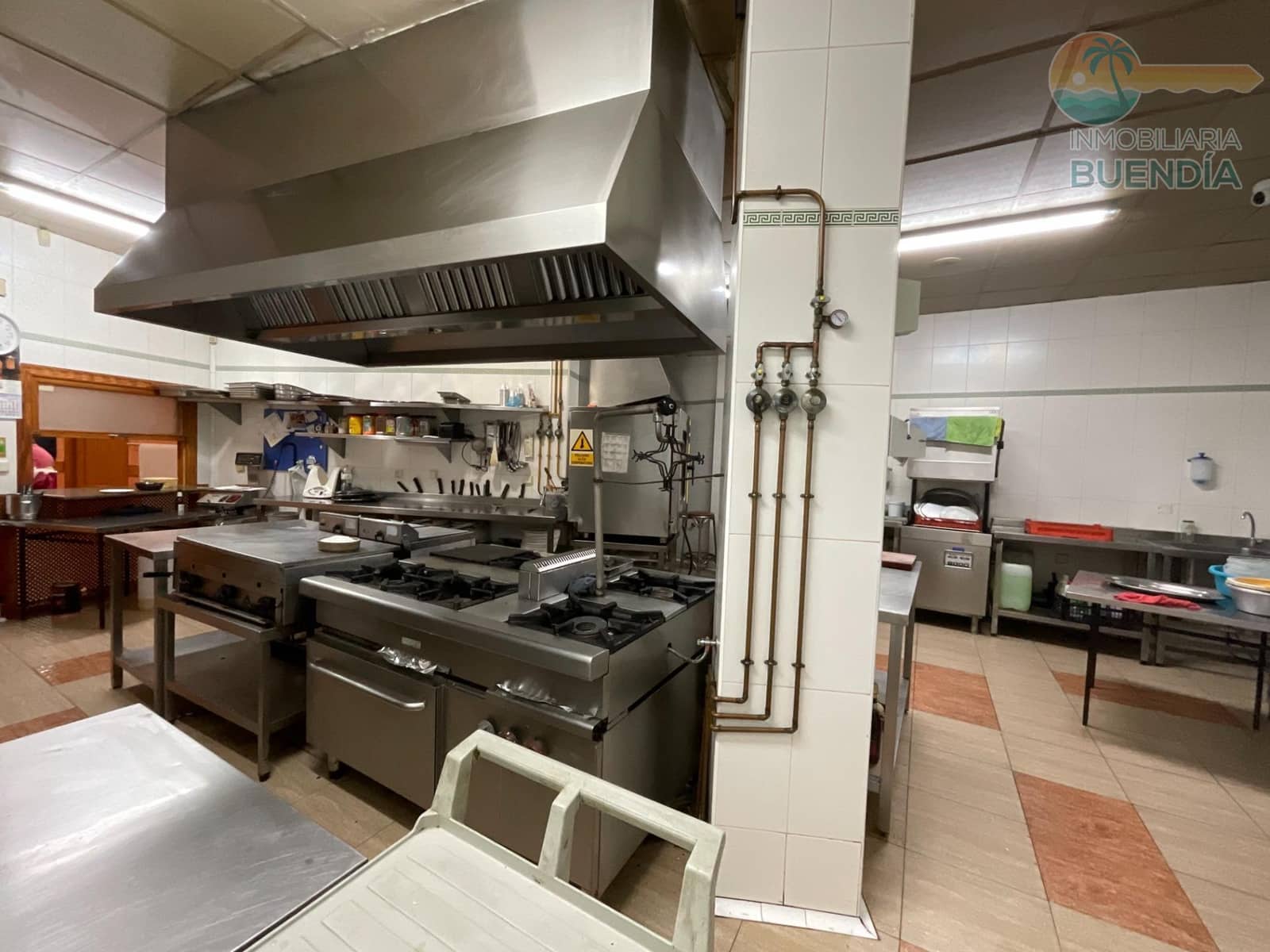 Kommersiell til salgs i Mazarron - € 390 000 (Ref: 8825265)