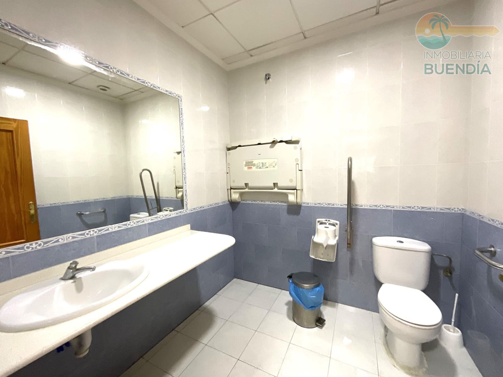 Kommersiell til salgs i Mazarron - € 390 000 (Ref: 8825265)