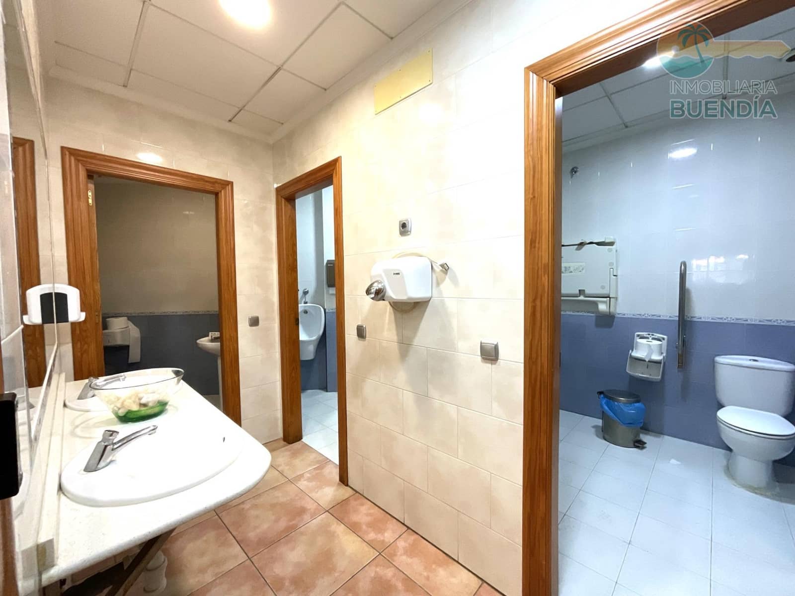 Kommersiell til salgs i Mazarron - € 390 000 (Ref: 8825265)