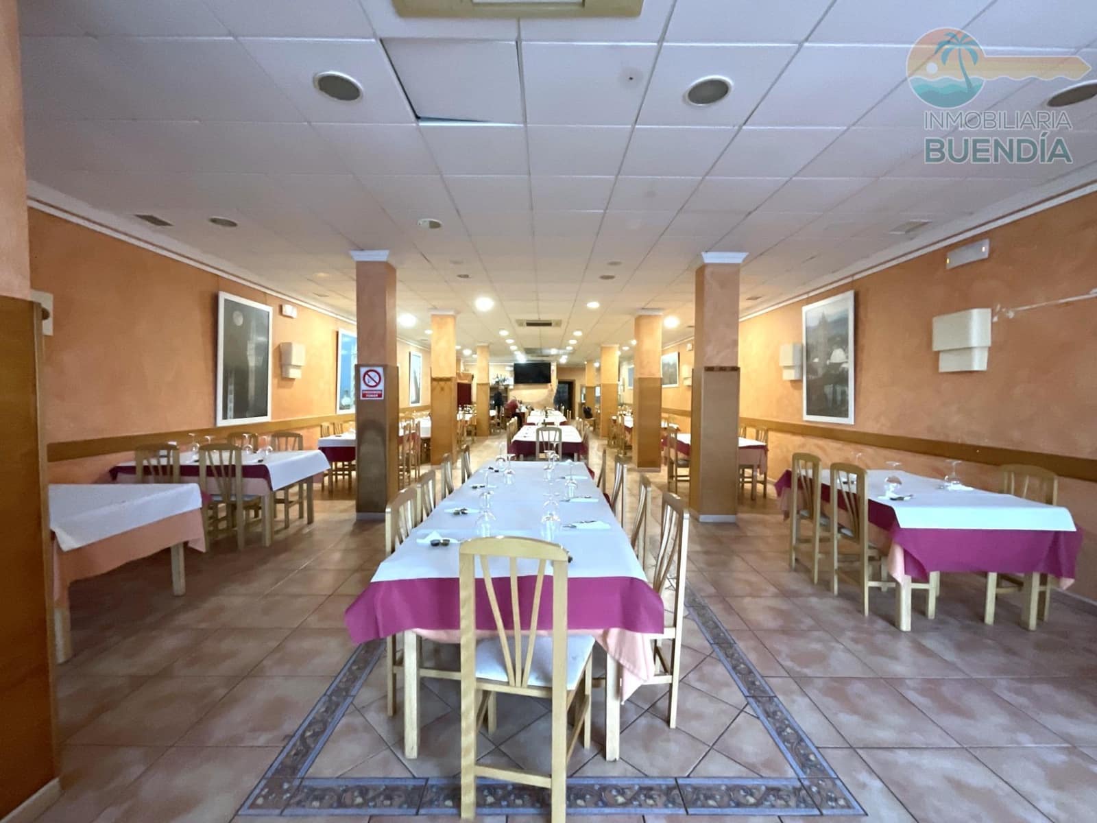 Kommersiell til salgs i Mazarron - € 390 000 (Ref: 8825265)