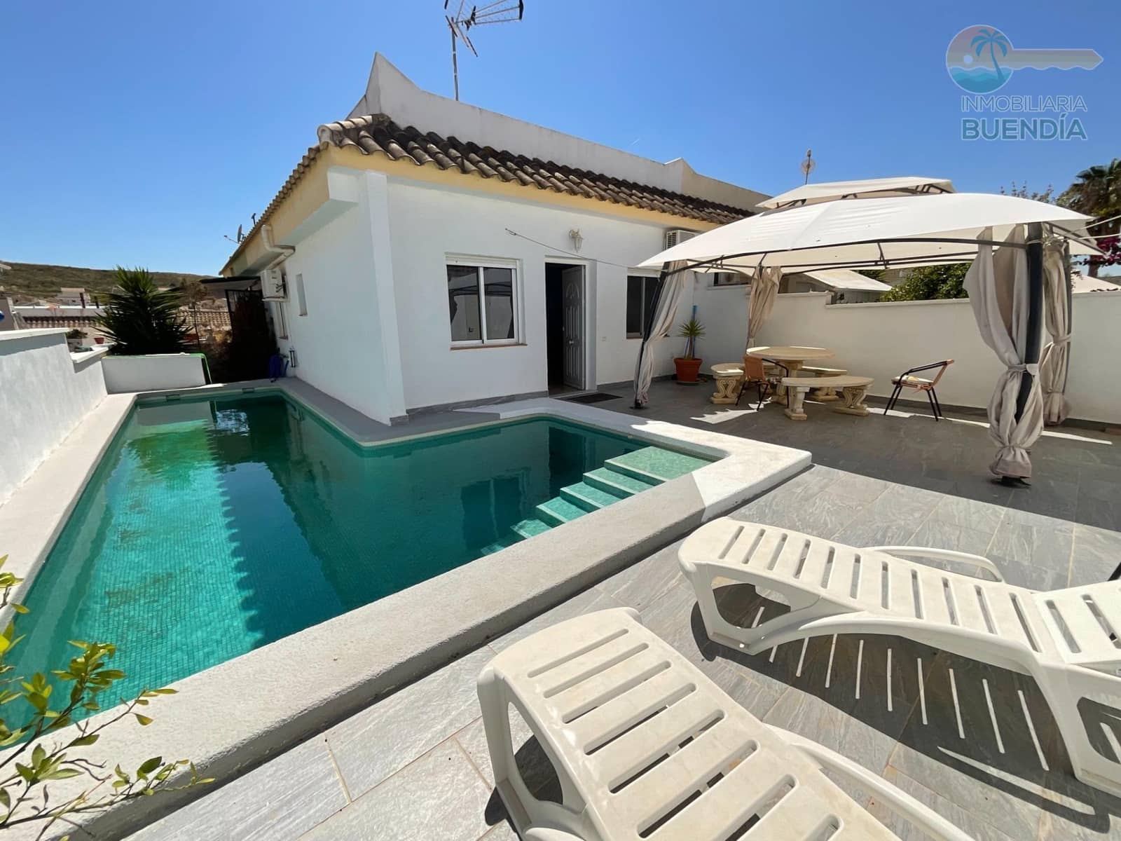 2 soverom Kjedet enebolig til salgs i Camposol med svømmebasseng - € 127 000 (Ref: 9014244)