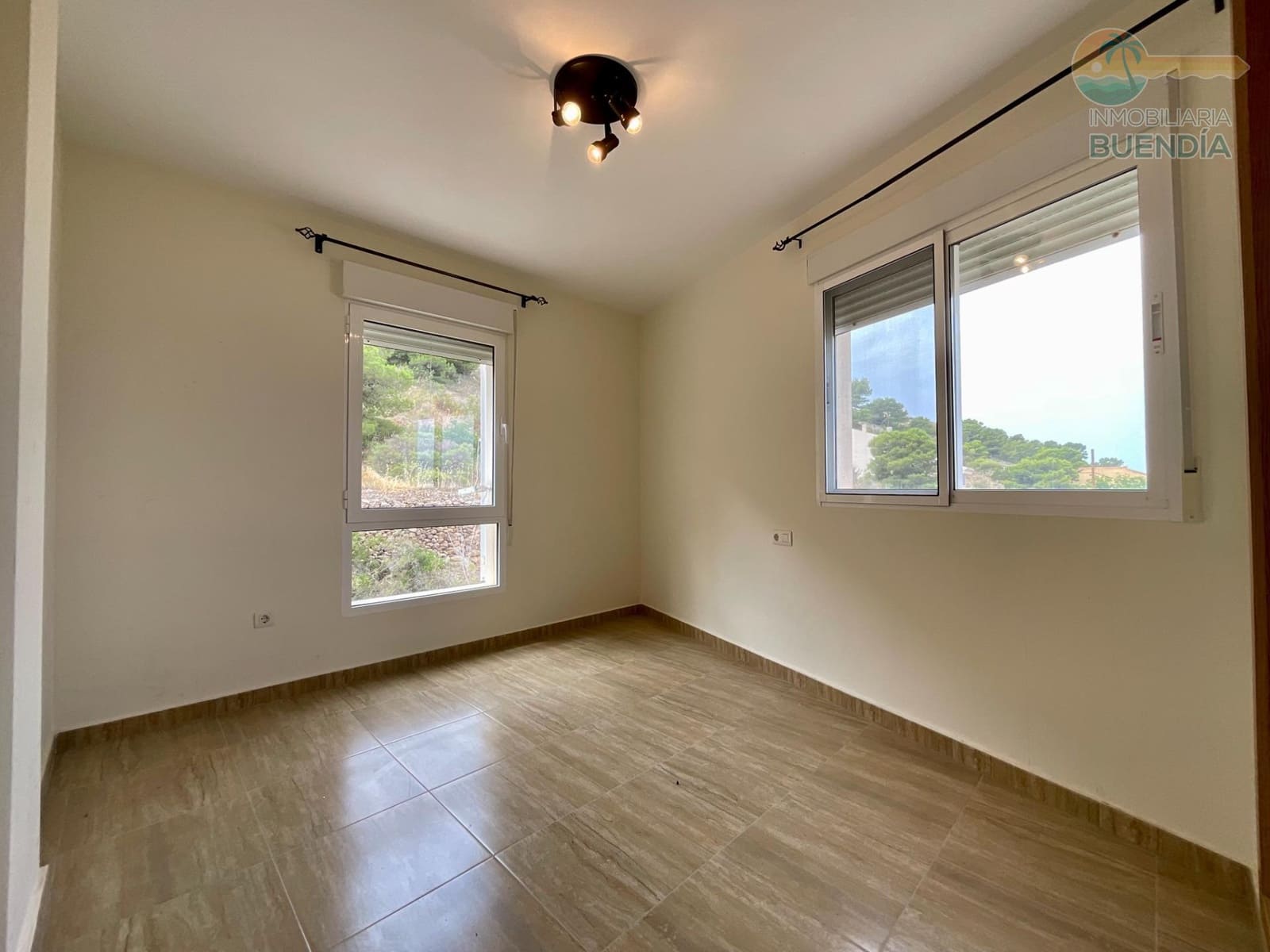 4 slaapkamer Appartement te koop in Perin - € 279.000 (Ref: 9065298)