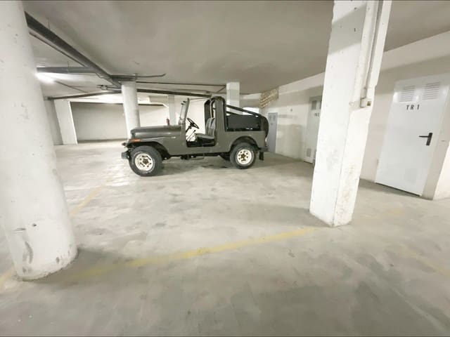 Garage te koop in Puerto de Mazarron, Mazarrón - € 8.000 (Ref: 9096080)