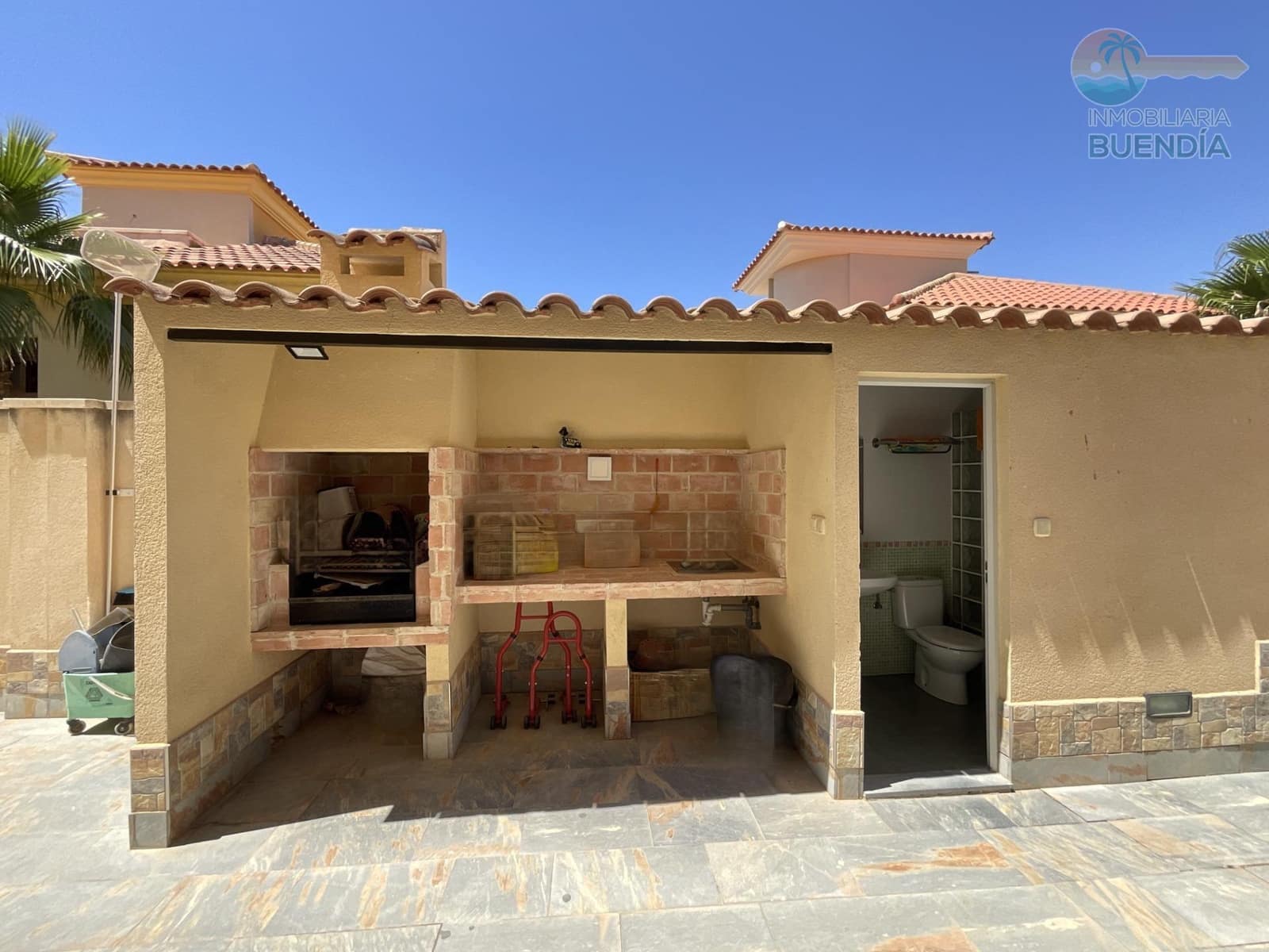 4 bedroom Villa for sale in Puerto de Mazarron with pool - € 370,000 (Ref: 9206542)