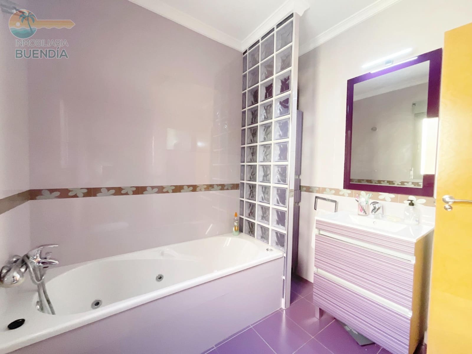 4 soverom Hus til salgs i Puerto de Mazarron med garasje - € 367 500 (Ref: 9206556)