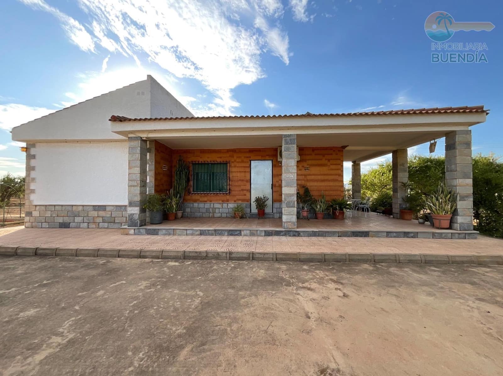 4 bedroom Finca/Country House for sale in Hacienda del Alamo with garage - € 365,000 (Ref: 9247355)