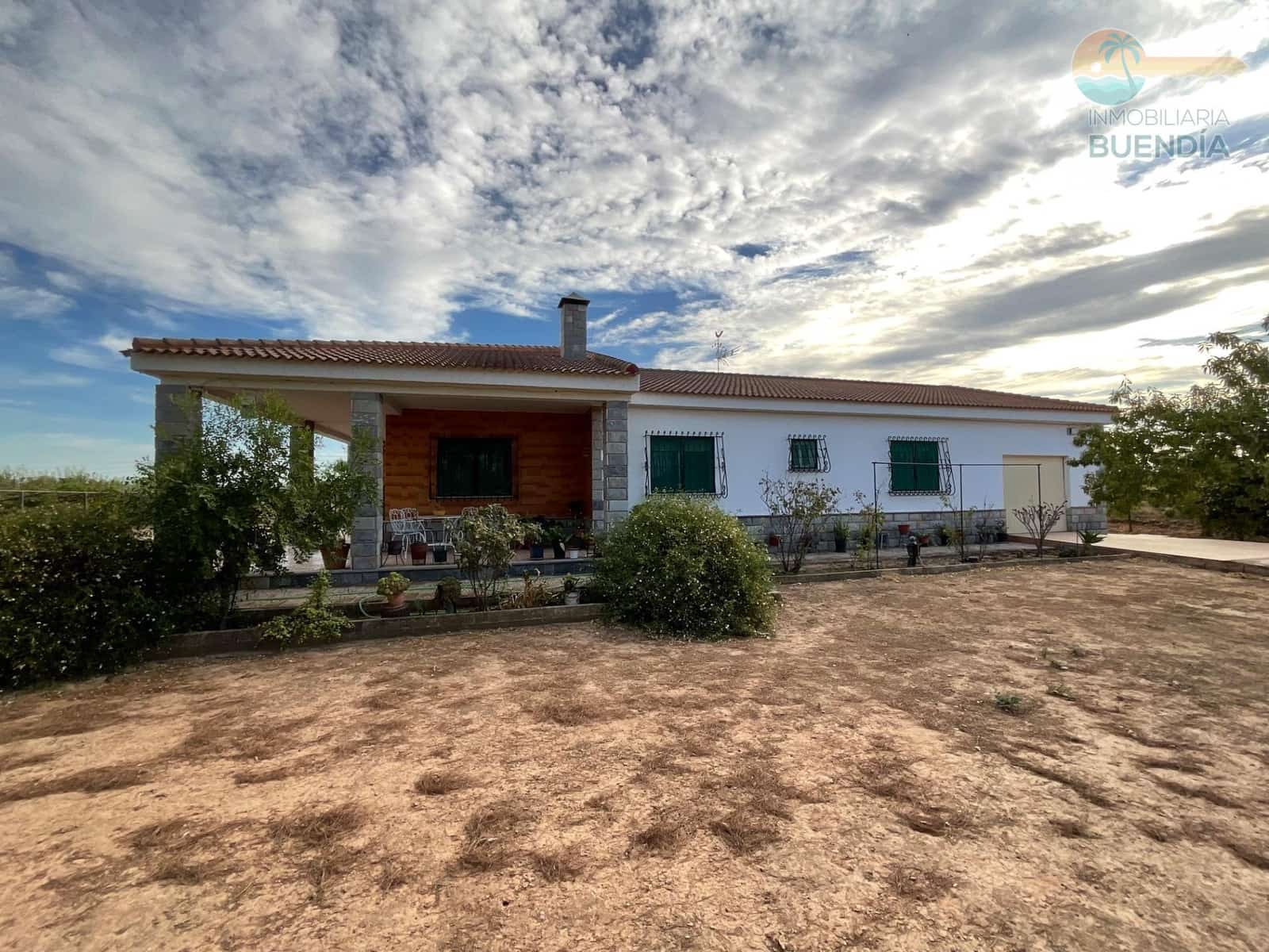 4 bedroom Finca/Country House for sale in Hacienda del Alamo with garage - € 365,000 (Ref: 9247355)