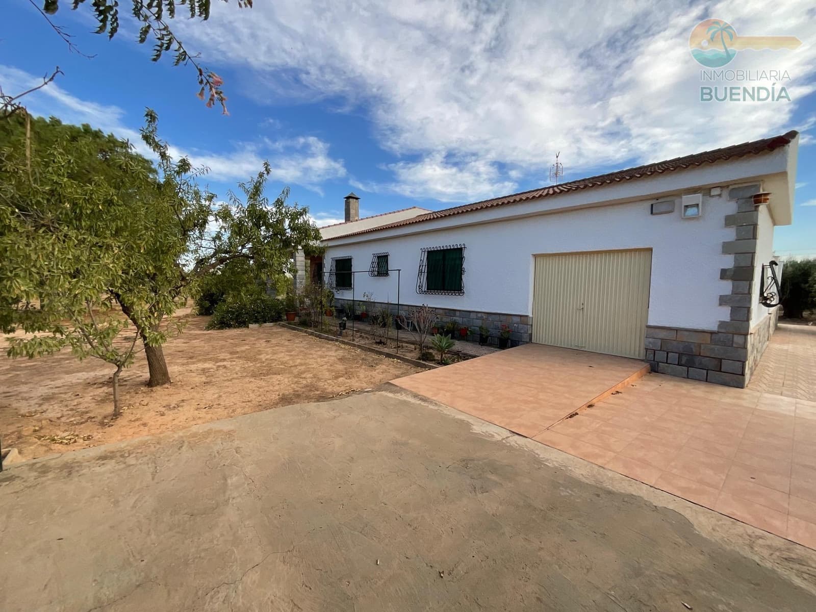 4 soveværelse Finca/Landehus til salg i Hacienda del Alamo med garage - € 365.000 (Ref: 9247355)