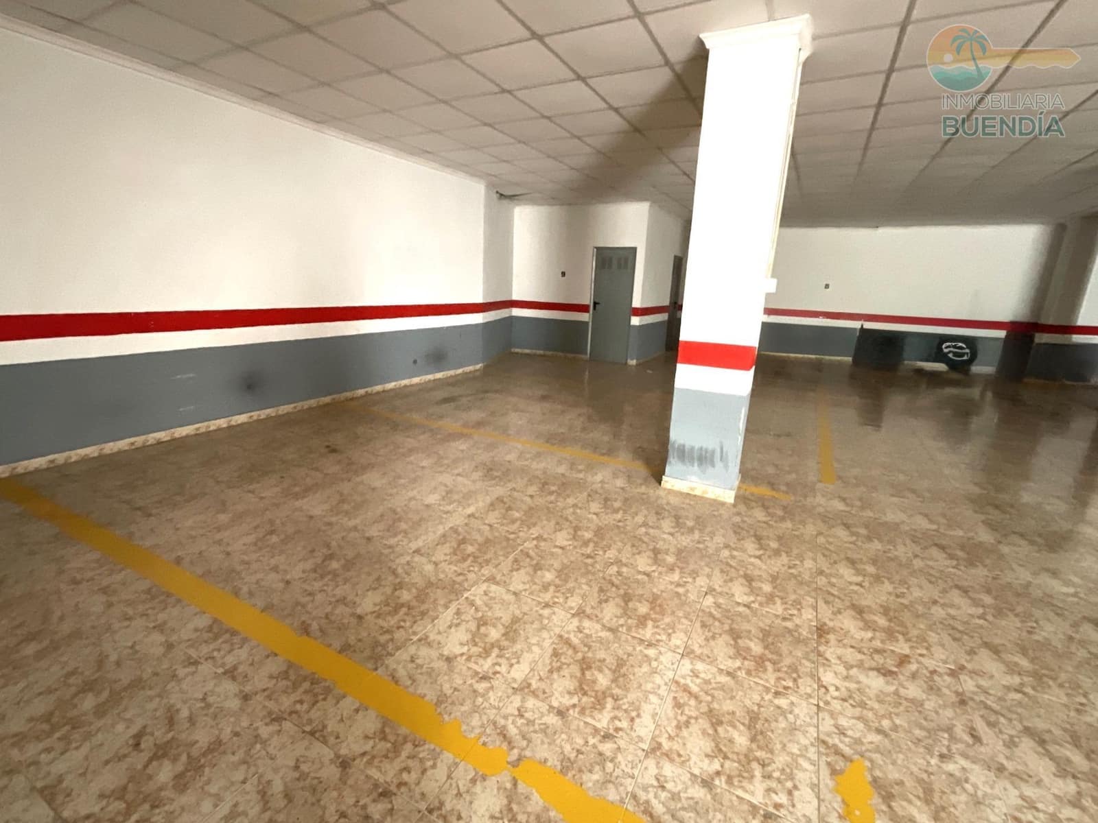 Garage te koop in Puerto de Mazarron - € 9.000 (Ref: 9276411)