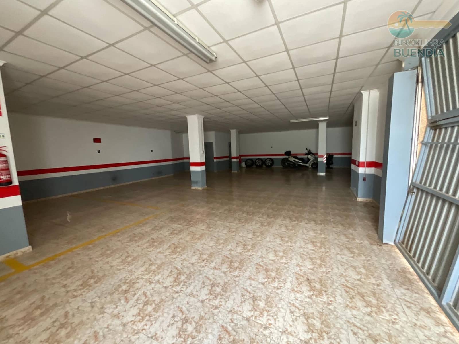 Garage te koop in Puerto de Mazarron - € 9.000 (Ref: 9276411)