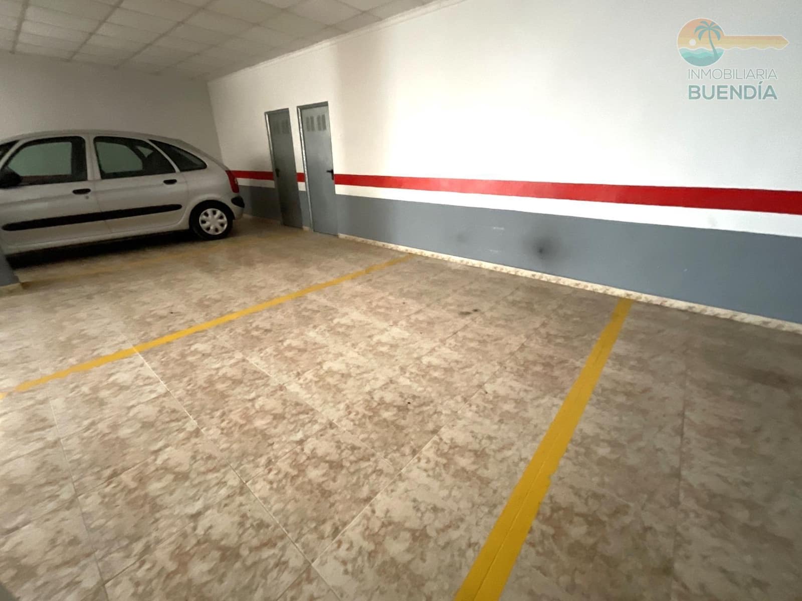 Garage te koop in Puerto de Mazarron - € 9.000 (Ref: 9276411)
