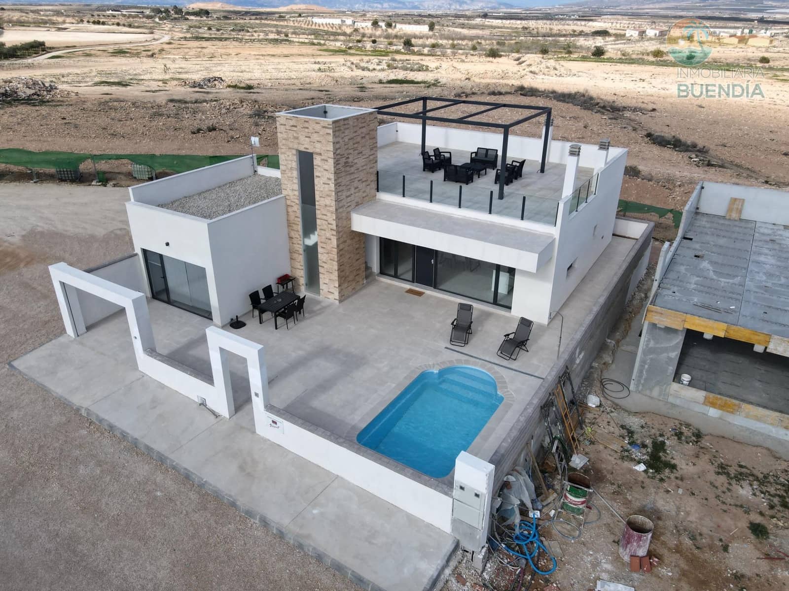 Chalet de 3 habitaciones en La Pinilla en venta - 249.780 € (Ref: 9291687)