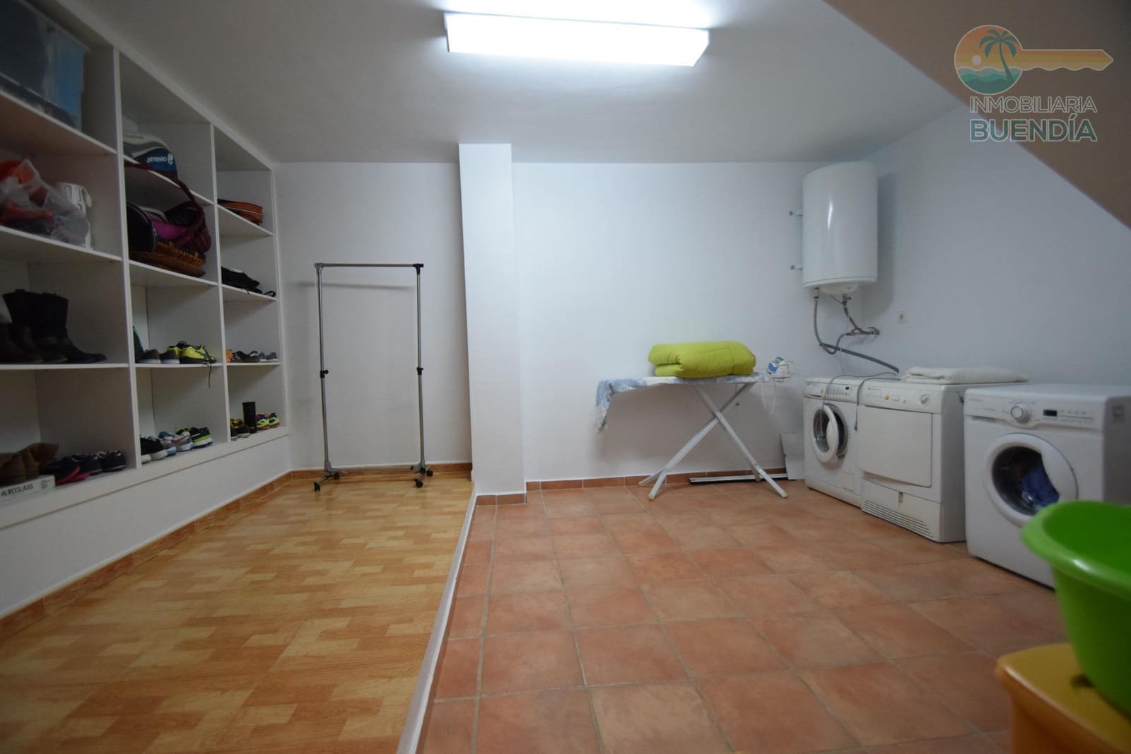 3 bedroom Villa for sale in Bolnuevo with pool garage - € 550,000 (Ref: 9303627)