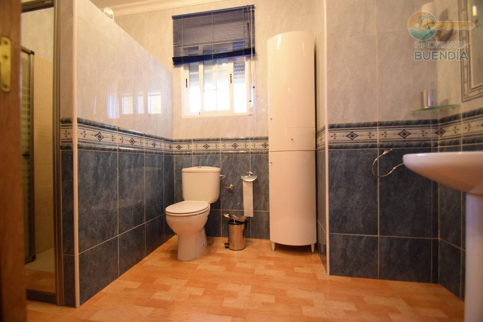 3 bedroom Villa for sale in Bolnuevo with pool garage - € 550,000 (Ref: 9303627)