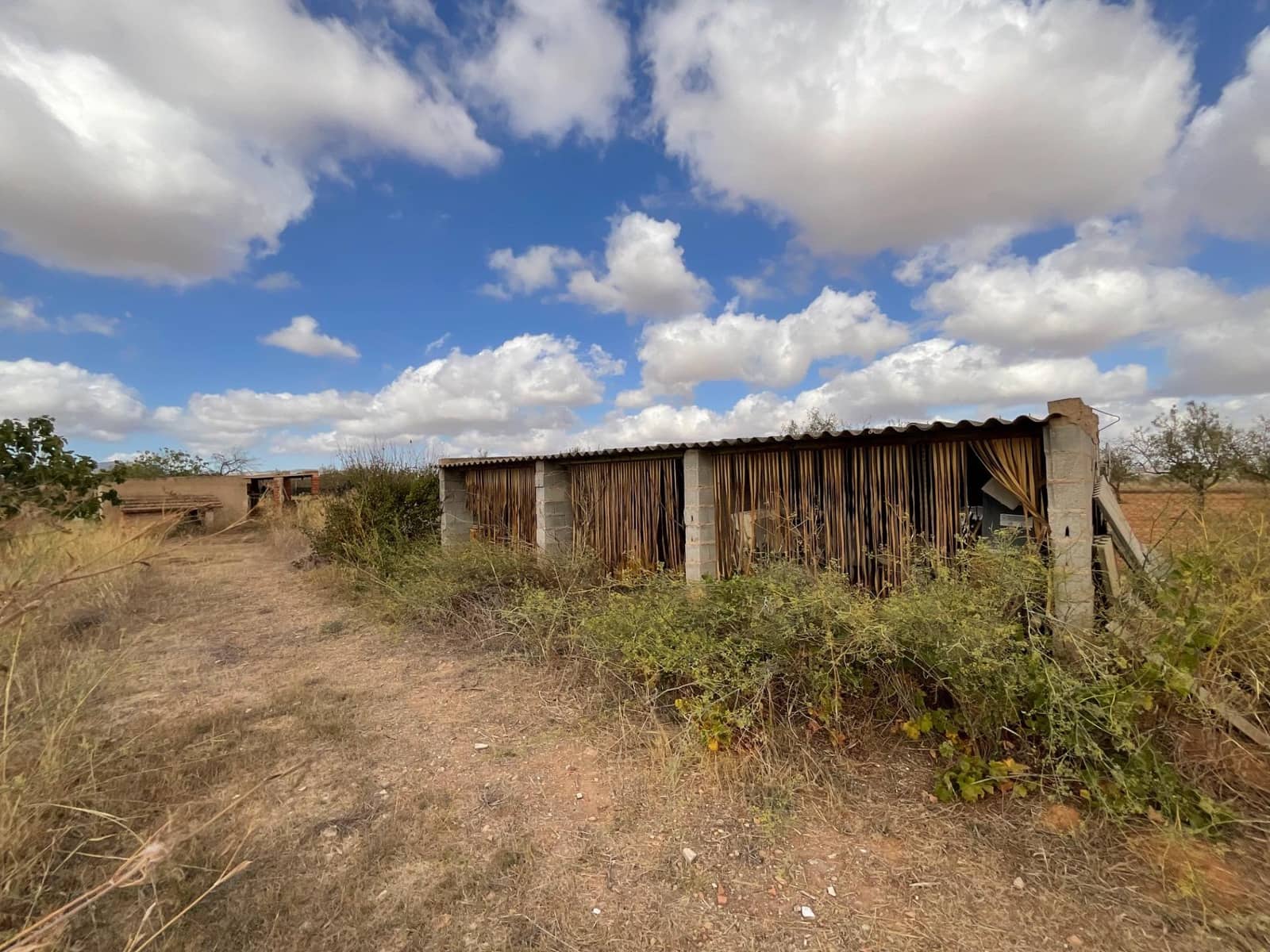 4 sypialnia Finka/Dom wiejski na sprzedaż w La Magdalena z garażem - 310 900 € (Ref: 9305184)