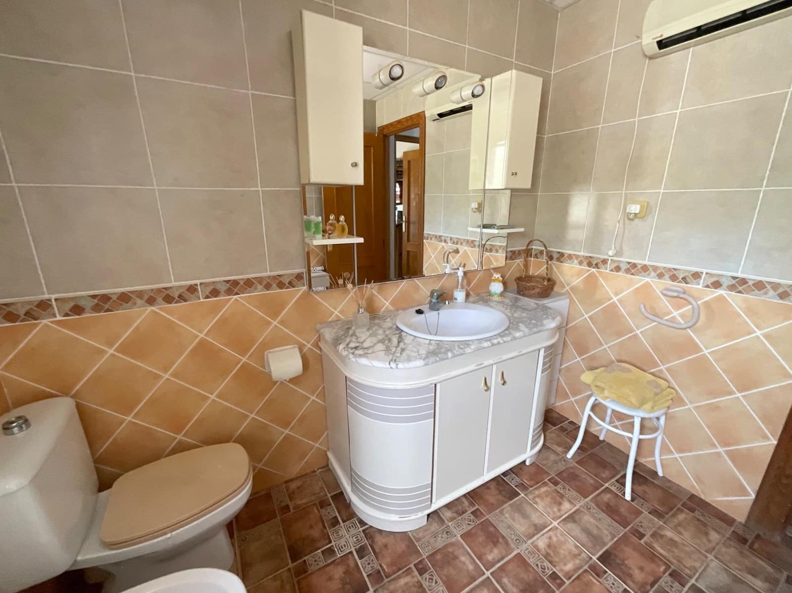 4 bedroom Finca/Country House for sale in La Magdalena with garage - € 304,900 (Ref: 9305184)