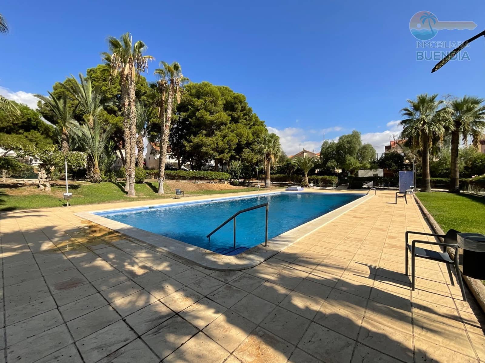 6 Zimmer Apartment zu verkaufen in Alamillo mit Pool - 265.000 € (Ref: 9317919)