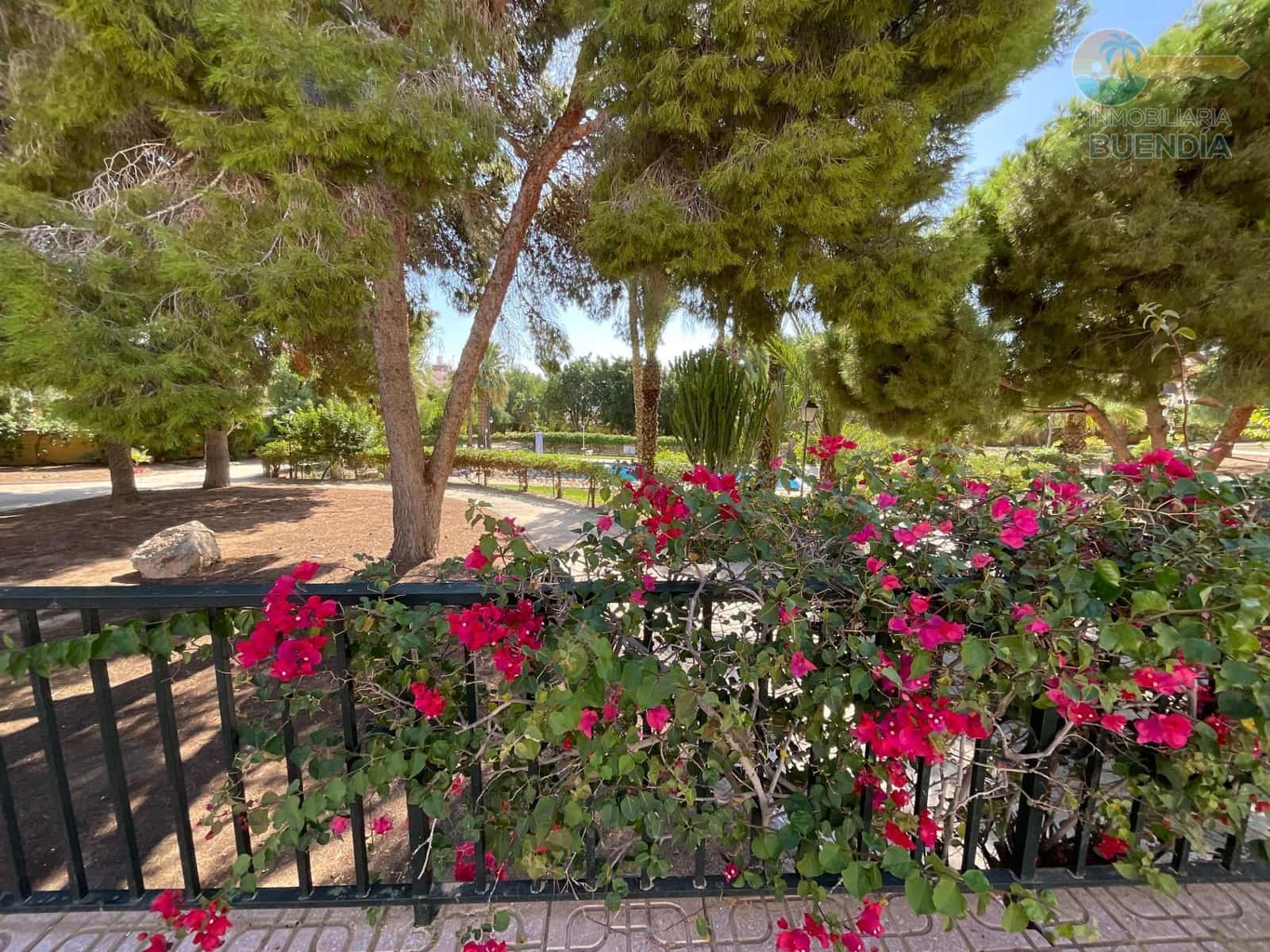 6 Zimmer Apartment zu verkaufen in Alamillo mit Pool - 265.000 € (Ref: 9317919)