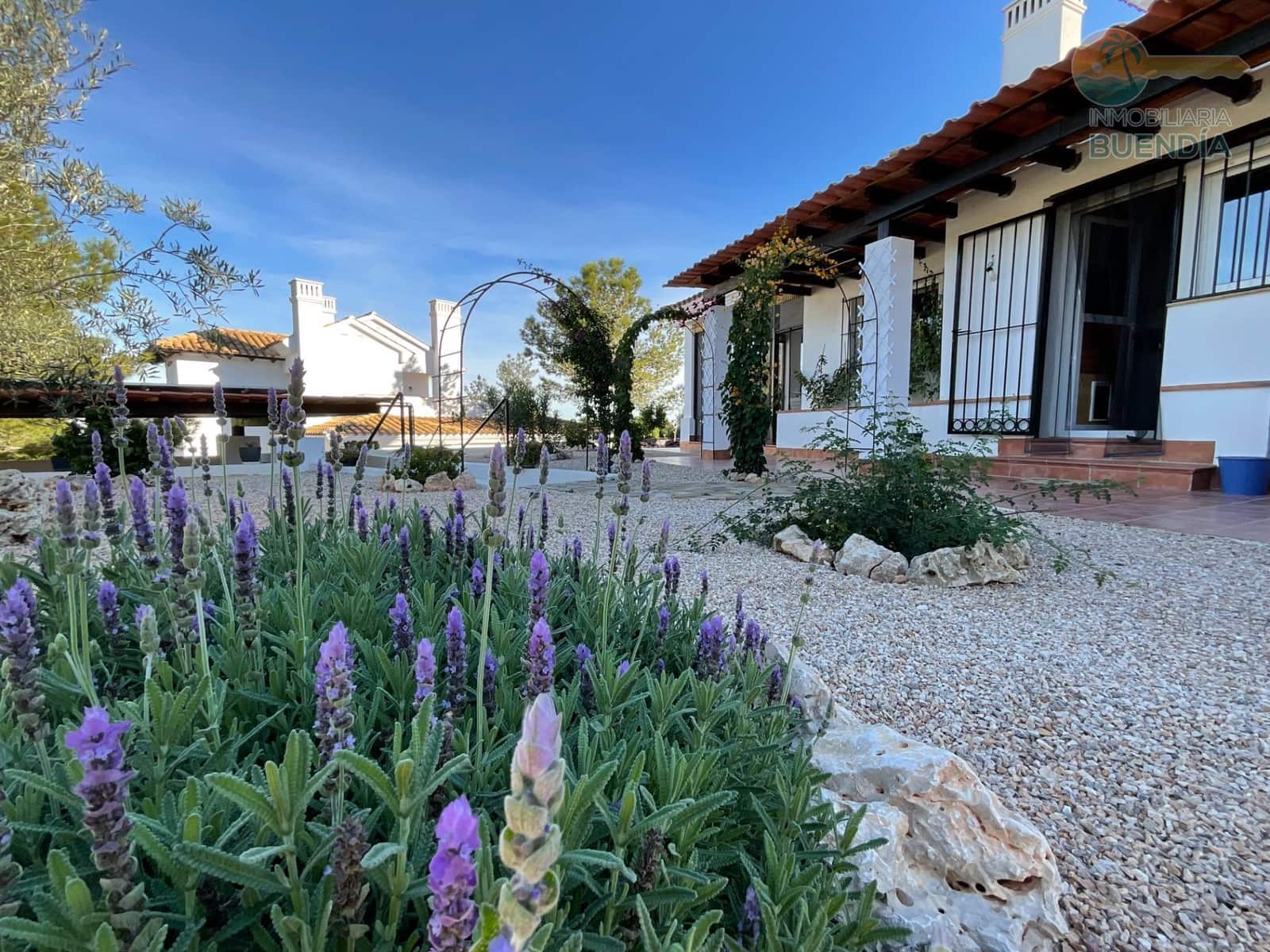 3 soveværelse Villa til salg i La Pinilla med swimmingpool - € 285.000 (Ref: 9341285)