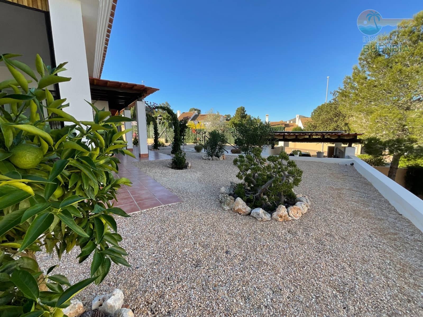 3 soveværelse Villa til salg i La Pinilla med swimmingpool - € 285.000 (Ref: 9341285)