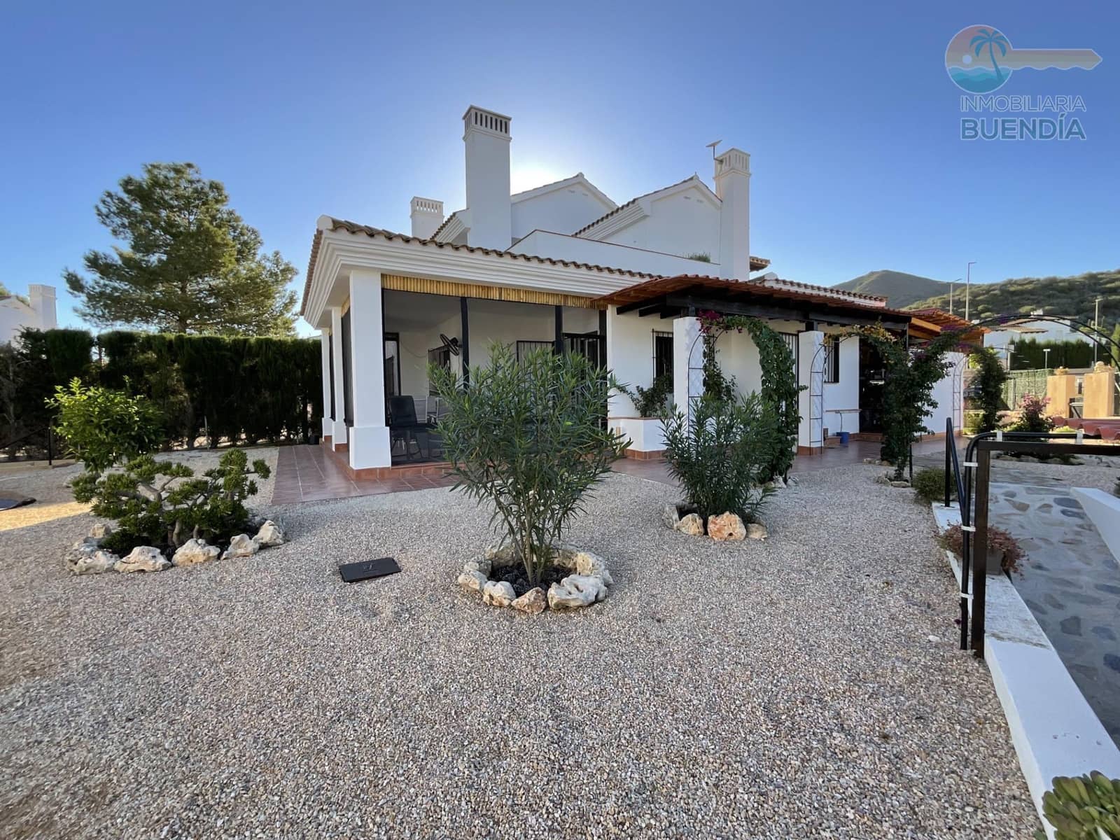 3 soveværelse Villa til salg i La Pinilla med swimmingpool - € 285.000 (Ref: 9341285)