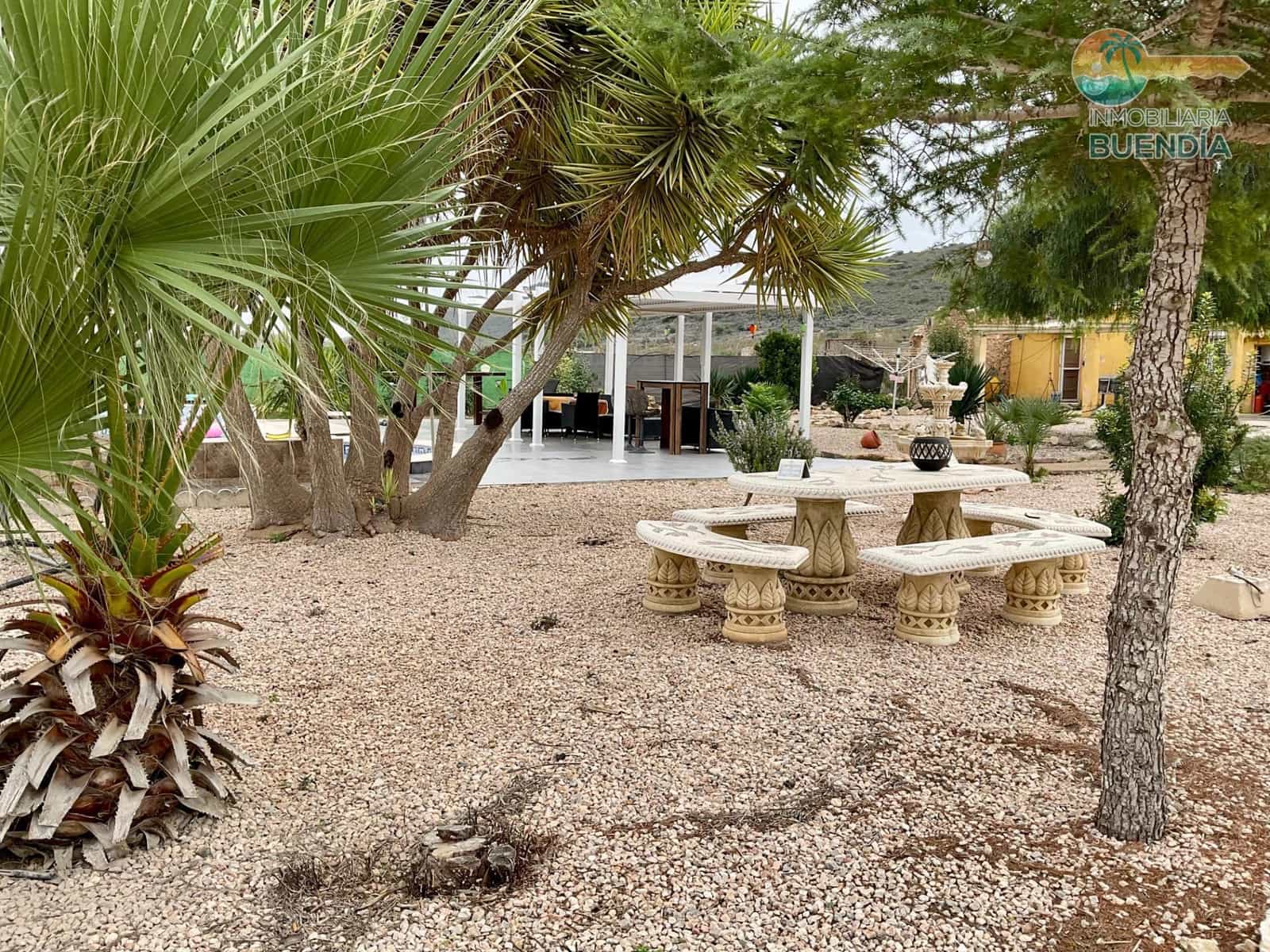 2 makuuhuone Maalaistalo myytävänä paikassa La Pinilla mukana uima-altaan 
autotalli - 266 000 € (Ref: 9377896)