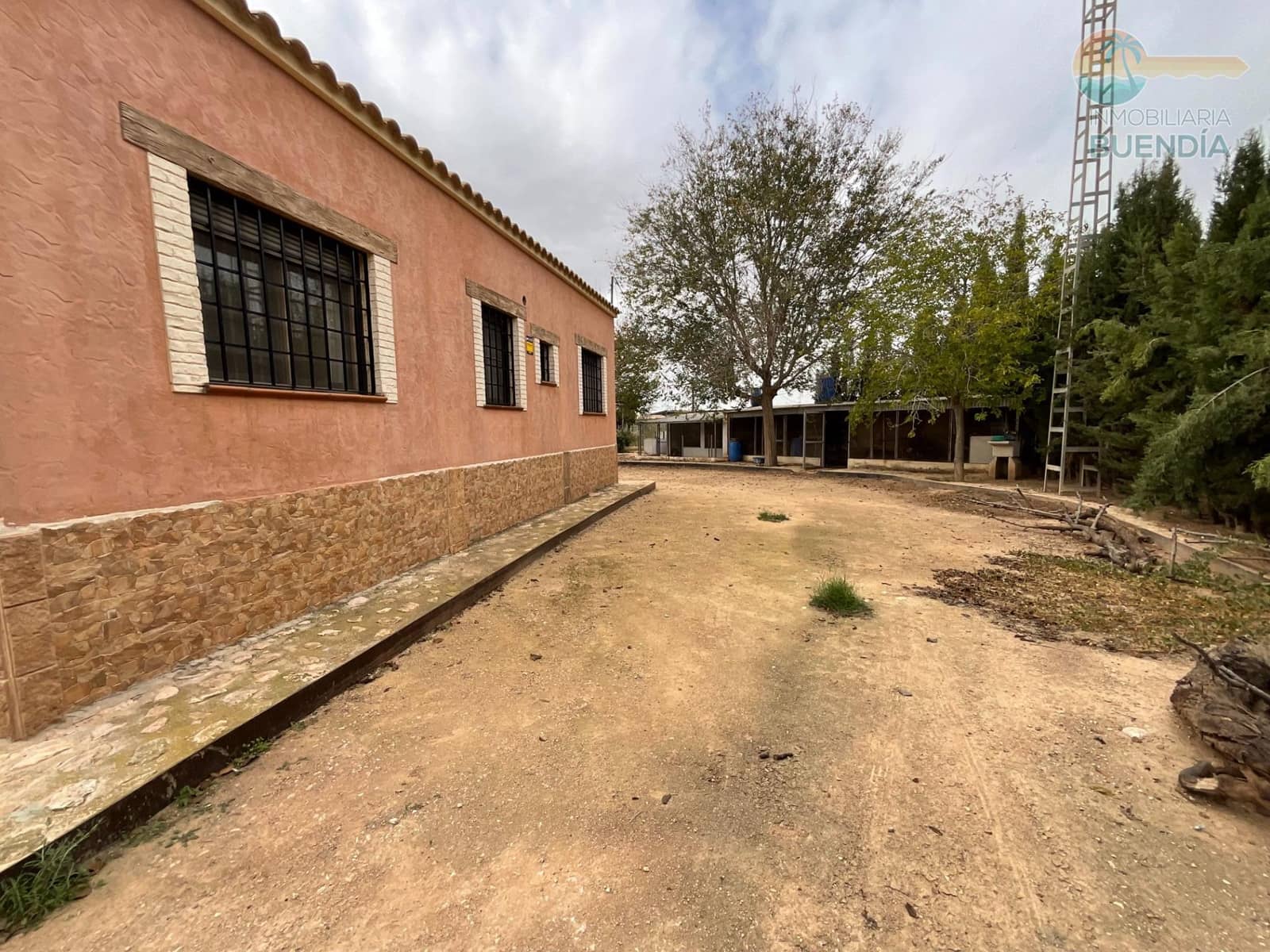 2 bedroom Finca/Country House for sale in Fuente Alamo de Murcia with garage - € 209,000 (Ref: 9390977)