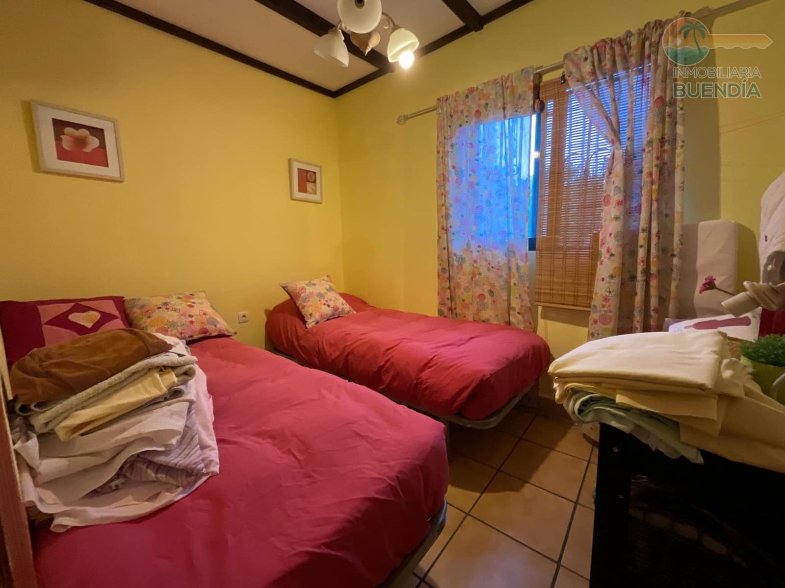 2 soveværelse Finca/Landehus til salg i Pastrana med swimmingpool - € 135.000 (Ref: 9414203)