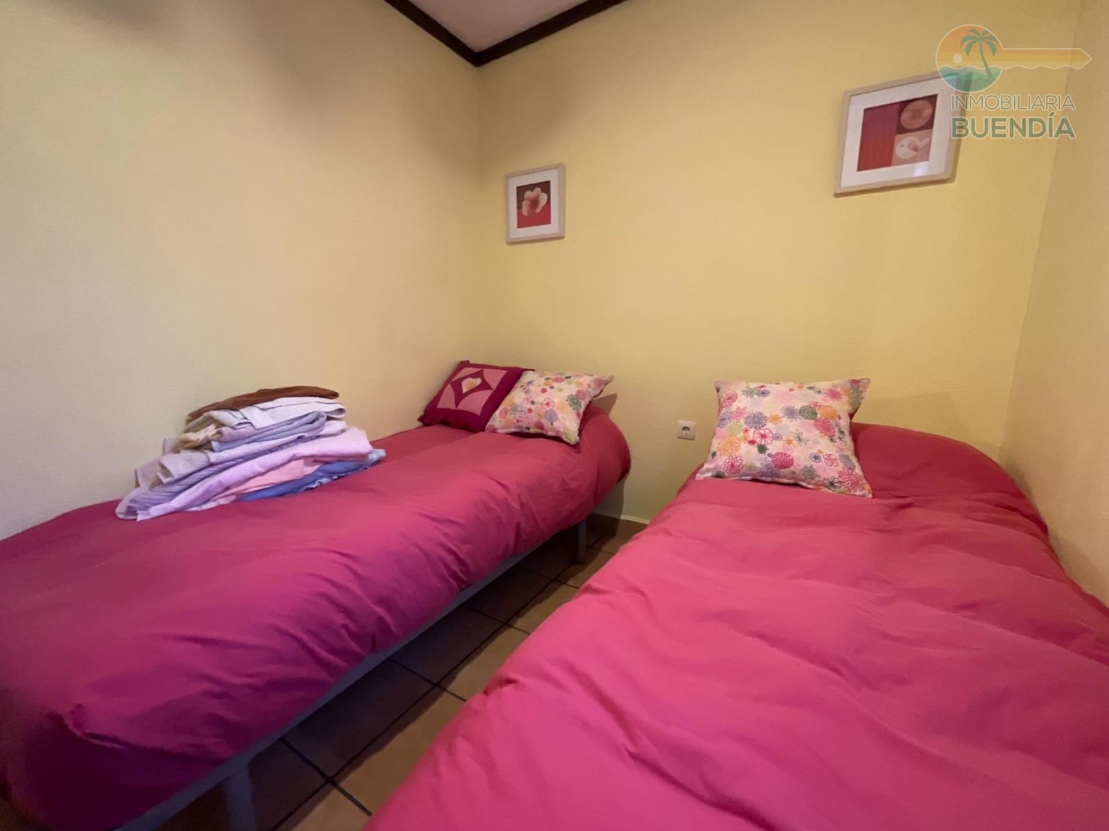 2 soveværelse Finca/Landehus til salg i Pastrana med swimmingpool - € 135.000 (Ref: 9414203)