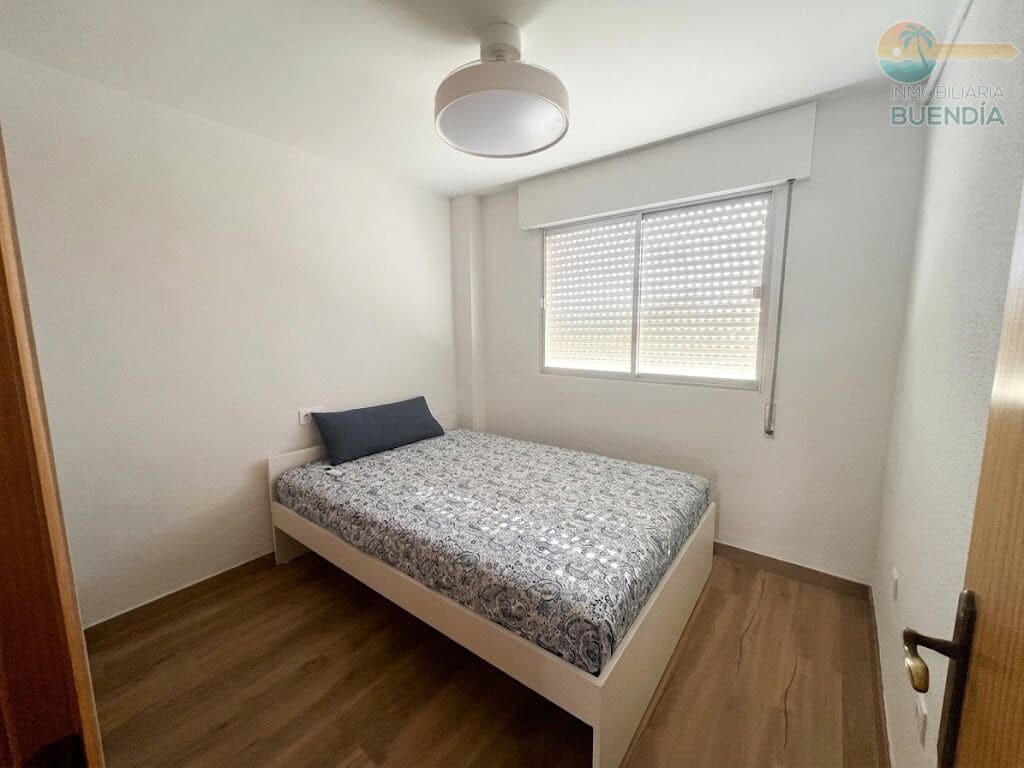 Piso de 3 habitaciones en Puerto de Mazarron en venta - 165.000 € (Ref: 9431564)