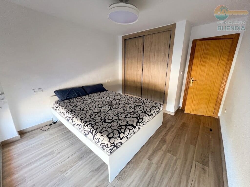 Piso de 3 habitaciones en Puerto de Mazarron en venta - 165.000 € (Ref: 9431564)