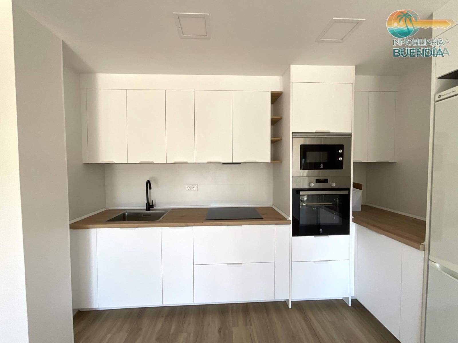 Piso de 3 habitaciones en Puerto de Mazarron en venta - 165.000 € (Ref: 9431564)