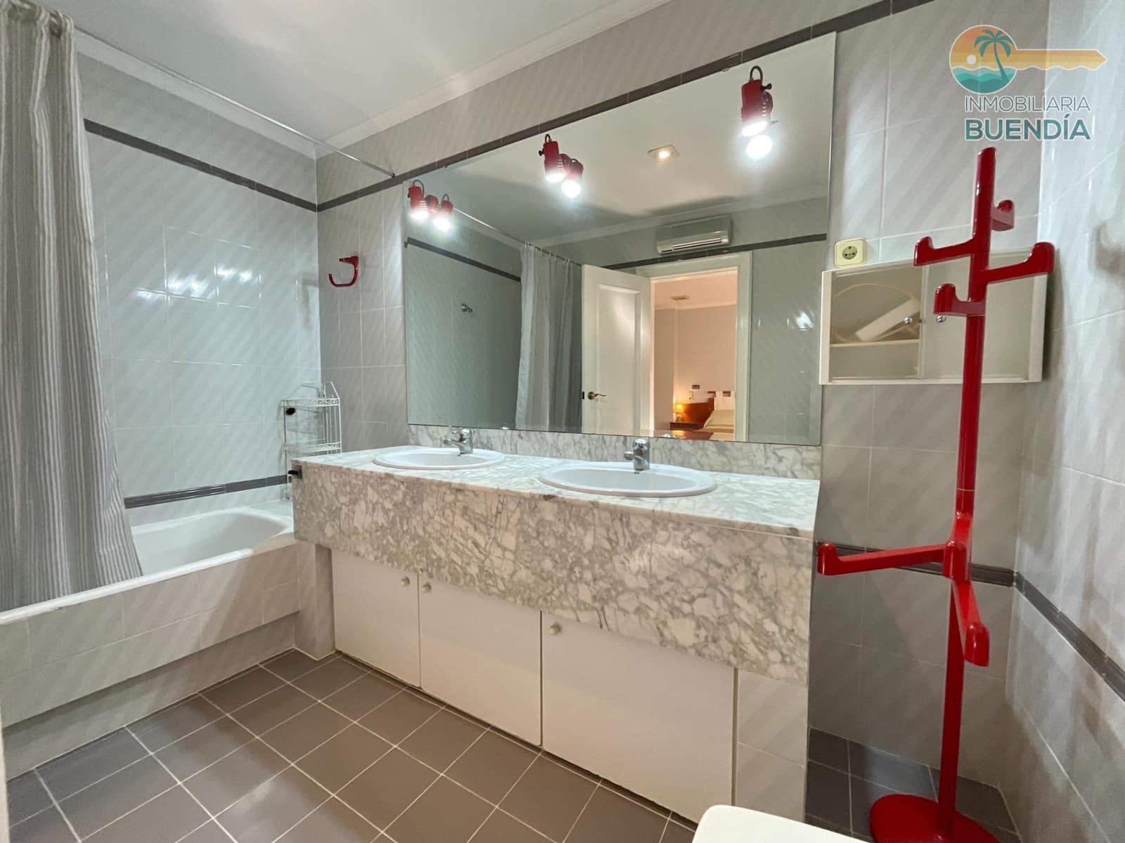 4 bedroom Apartment for sale in Puerto de Mazarron with garage - € 189,000 (Ref: 9491506)