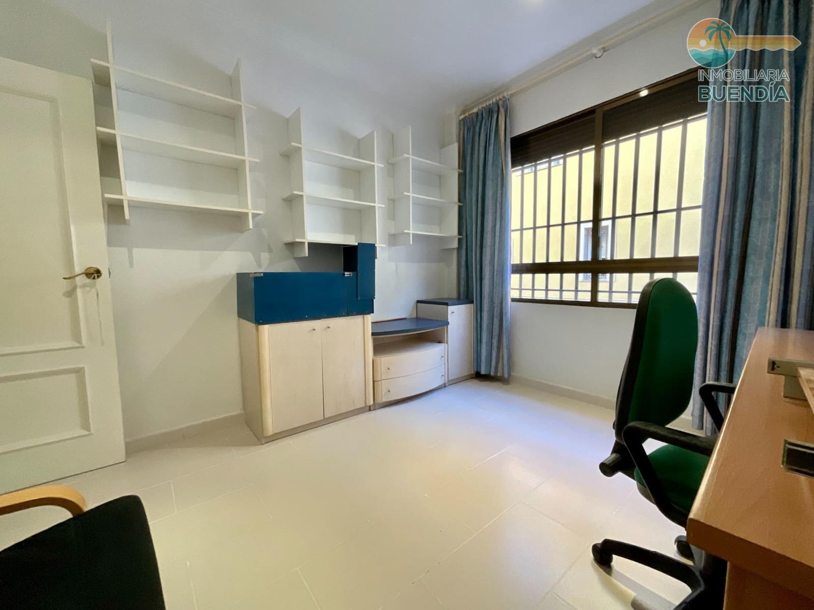 4 bedroom Apartment for sale in Puerto de Mazarron with garage - € 189,000 (Ref: 9491506)