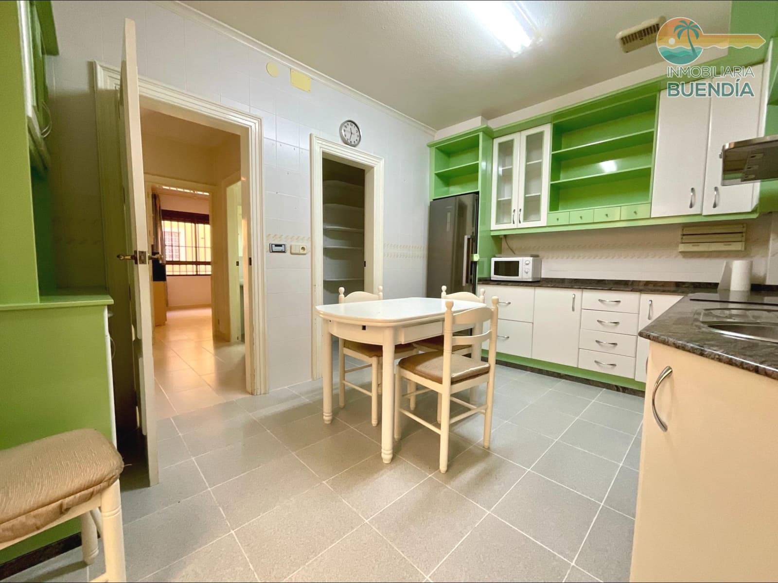 4 bedroom Apartment for sale in Puerto de Mazarron with garage - € 189,000 (Ref: 9491506)