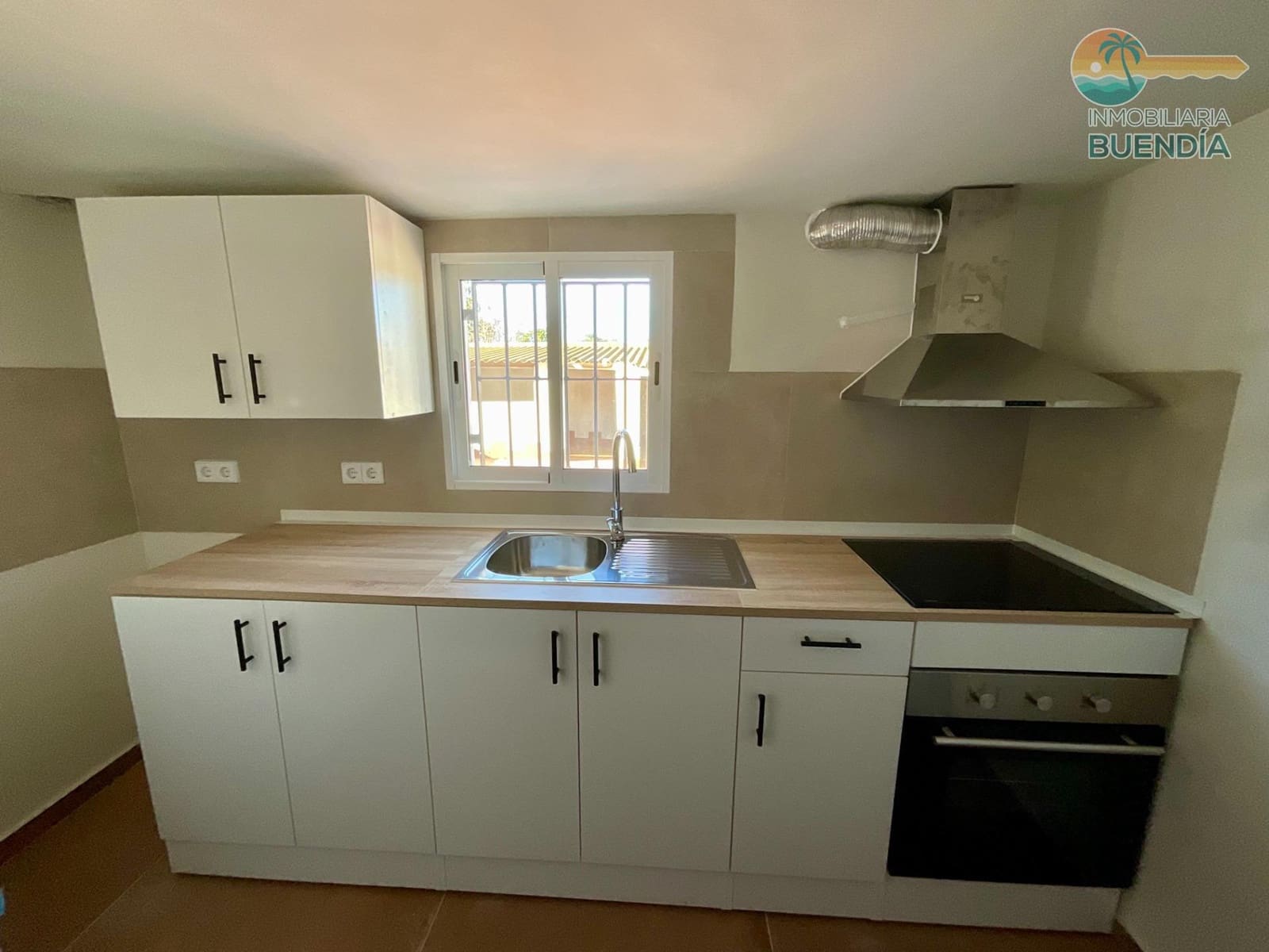 2 bedroom Finca/Country House for sale in Las Palas - € 128,000 (Ref: 9499432)