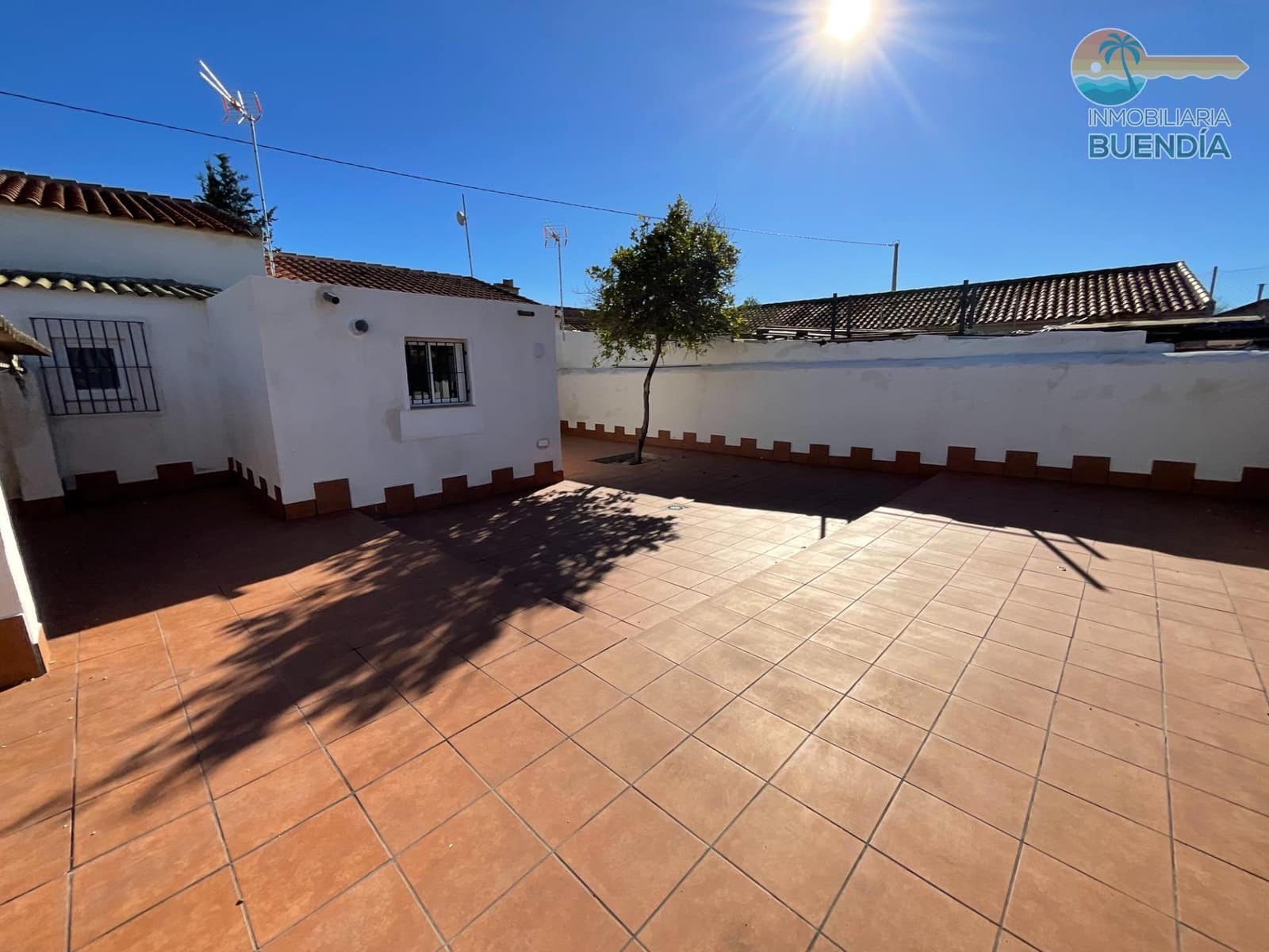 2 bedroom Finca/Country House for sale in Las Palas - € 128,000 (Ref: 9499432)