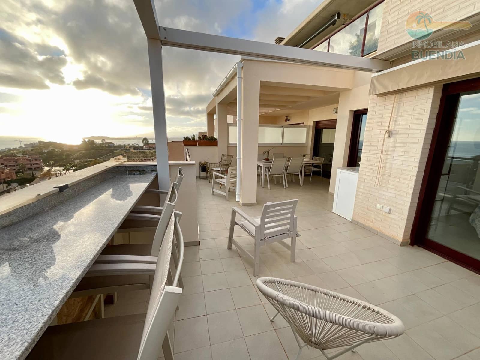 Ático de 2 habitaciones en Isla Plana en venta con piscina - 210.000 € (Ref: 9504371)