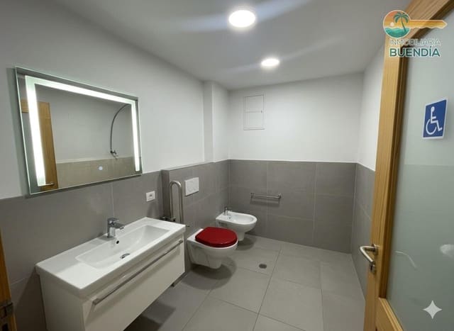 Comercial para venda em Puerto de Mazarron, Mazarrón - 92 000 € (Ref: 9536028)