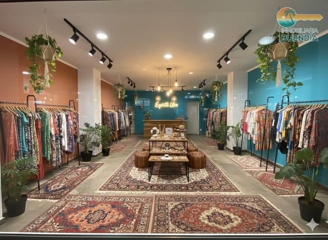 Comercial para venda em Puerto de Mazarron, Mazarrón - 92 000 € (Ref: 9536028)