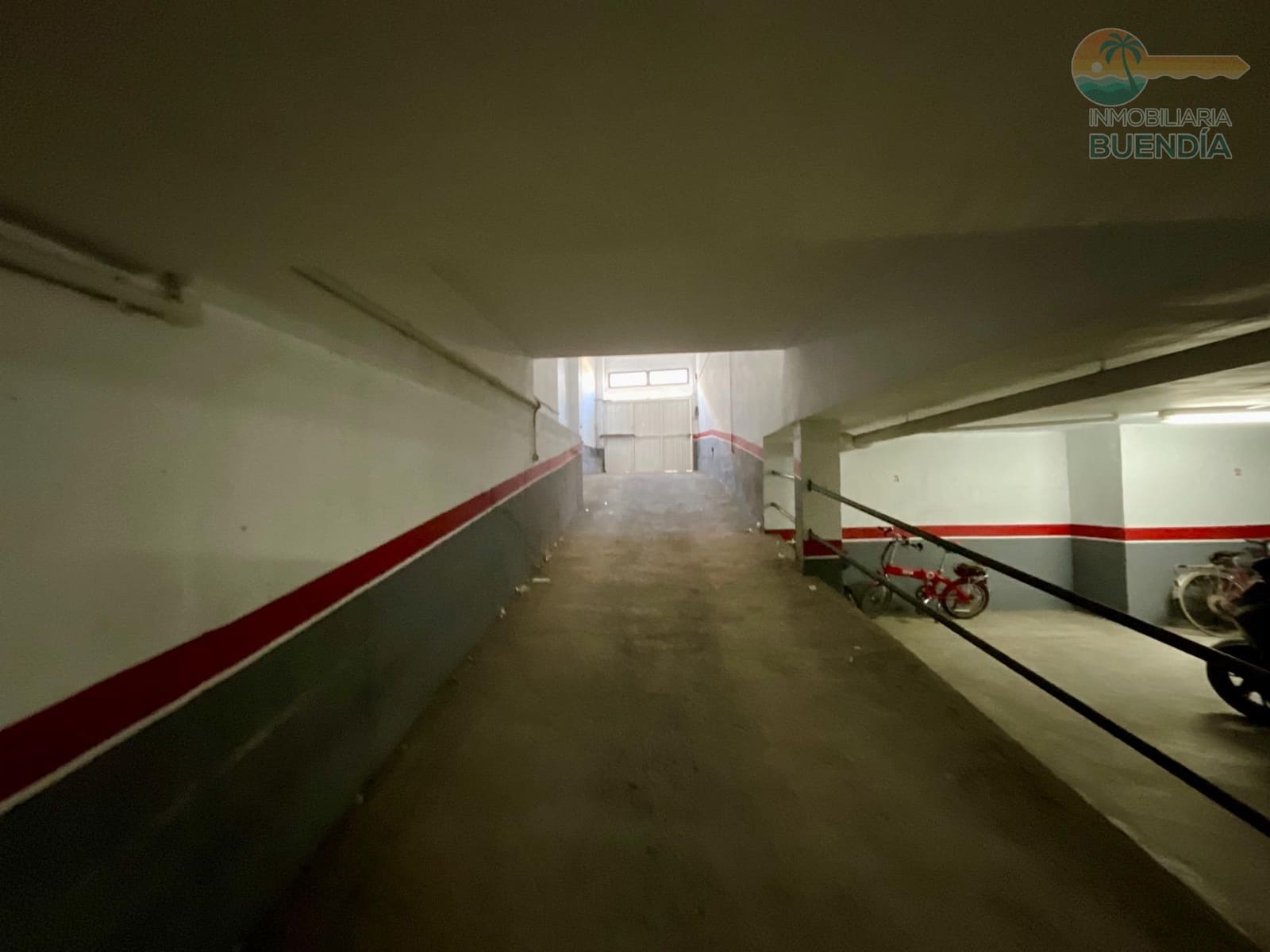 Garage til salg i Puerto de Mazarron - € 15.000 (Ref: 9561910)