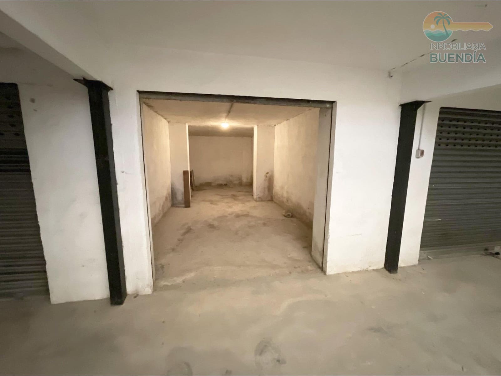 Garage til salg i Puerto de Mazarron - € 12.000 (Ref: 9565332)