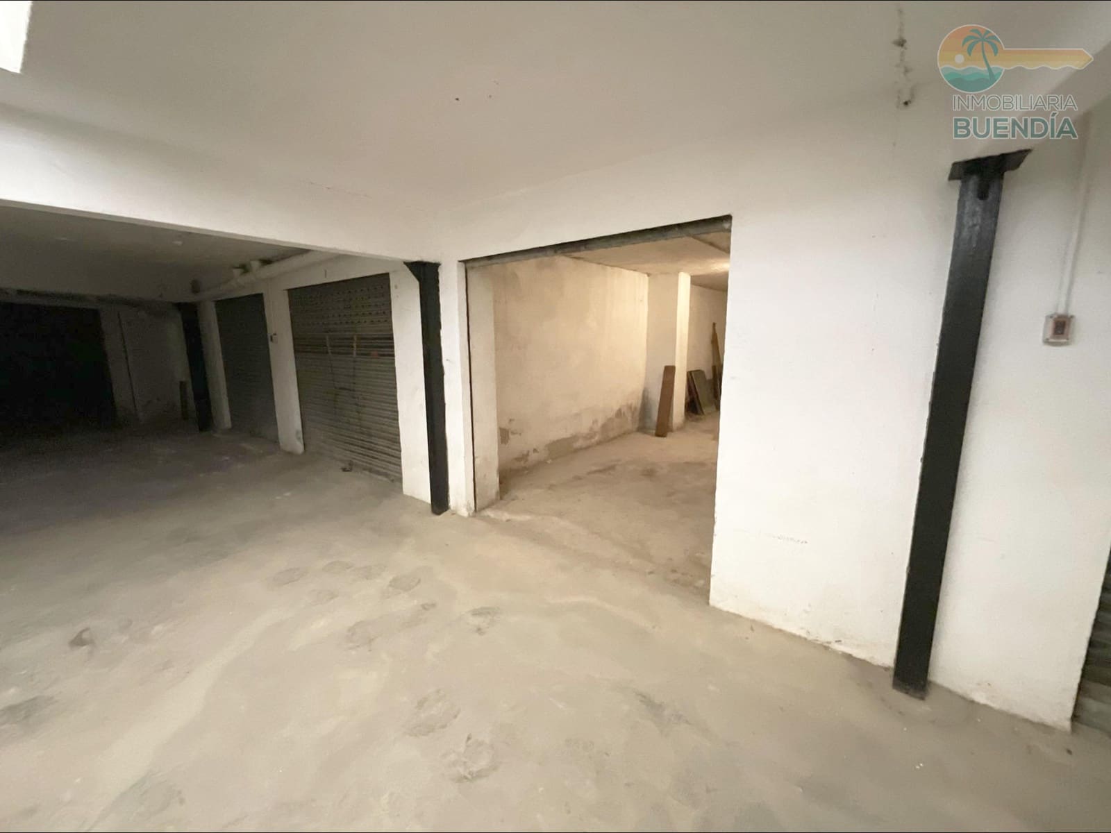 Garage til salg i Puerto de Mazarron - € 12.000 (Ref: 9565332)